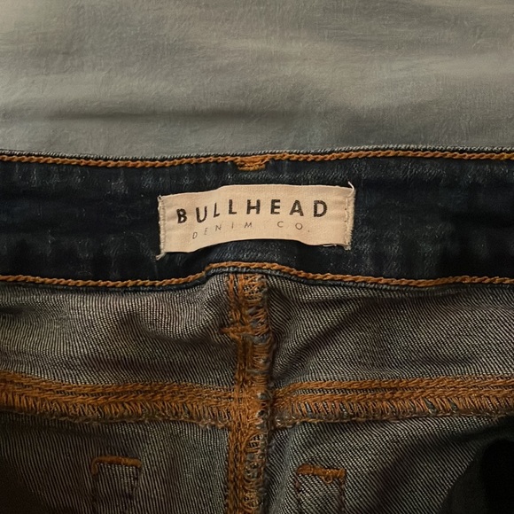 Bullhead Jeans - Picture 4 of 5